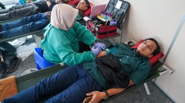 Peringati Hari Listrik Nasional (HLN) ke-81, PT PLN Energi Primer Indonesia (PLN EPI) bersama anak perusahaannya PT PLN Energi Gas (PLN EG) berhasil mengumpulkan 134 kantong darah dari 161 peserta yang mendaftar dalam kegiatan donor darah pada Rabu (28/10).