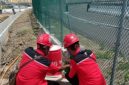 Tim InfraNexia melakukan pengecekan dan memastikan kesiapan infrastruktur jaringan di kawasan Sirkuit Mandalika untuk mendukung penyelenggaraan MotoGP Mandalika 2026 (8/10).